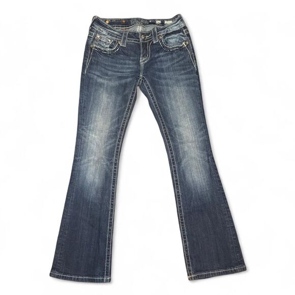 Miss Me Signature Bootcut low rise embellished flap pocket Jeans Size 26 - Picture 1 of 8
